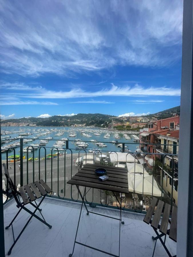 Suite Ventidue - Fronte Mare Lerici Kültér fotó