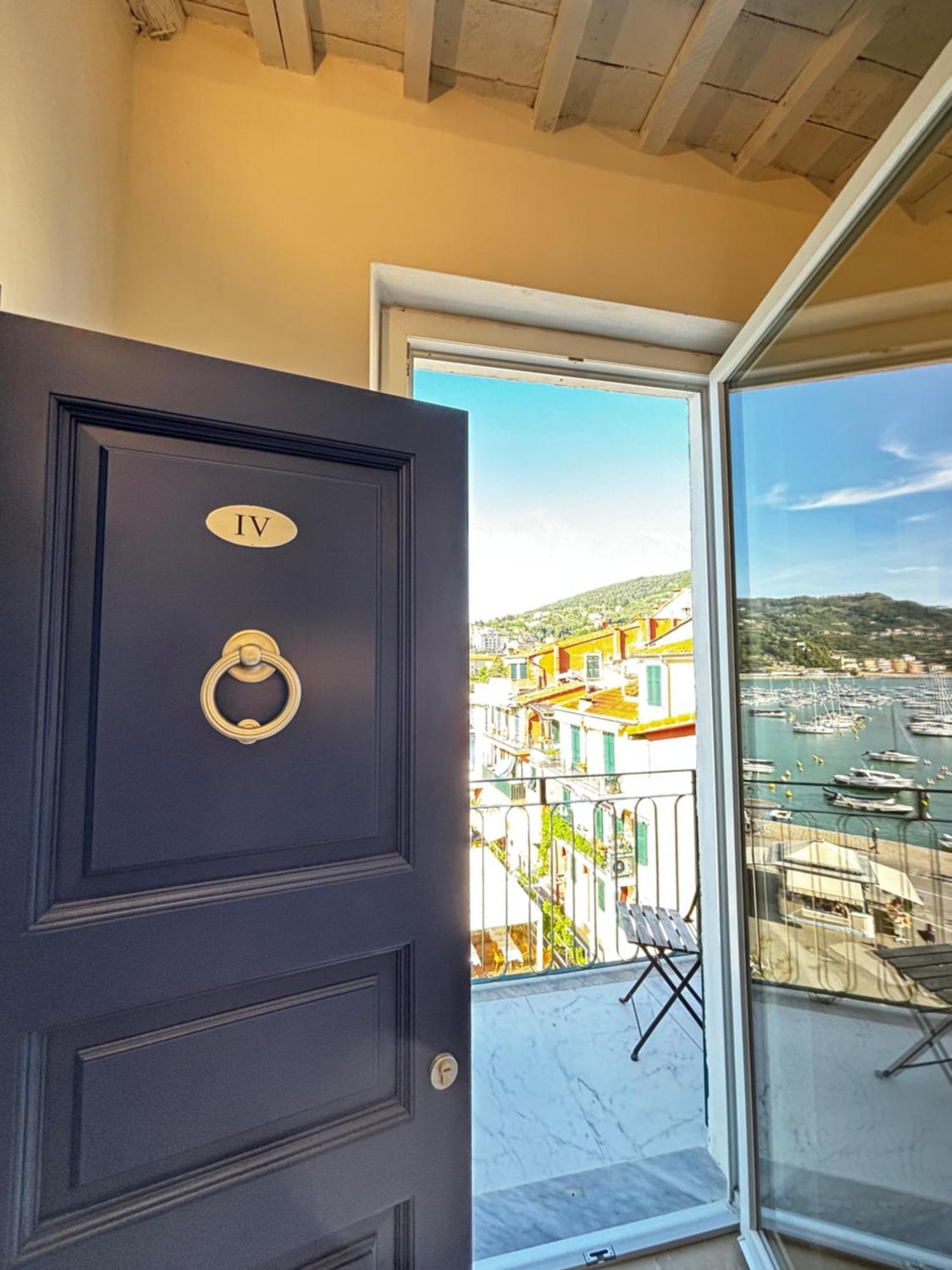 Suite Ventidue - Fronte Mare Lerici Kültér fotó