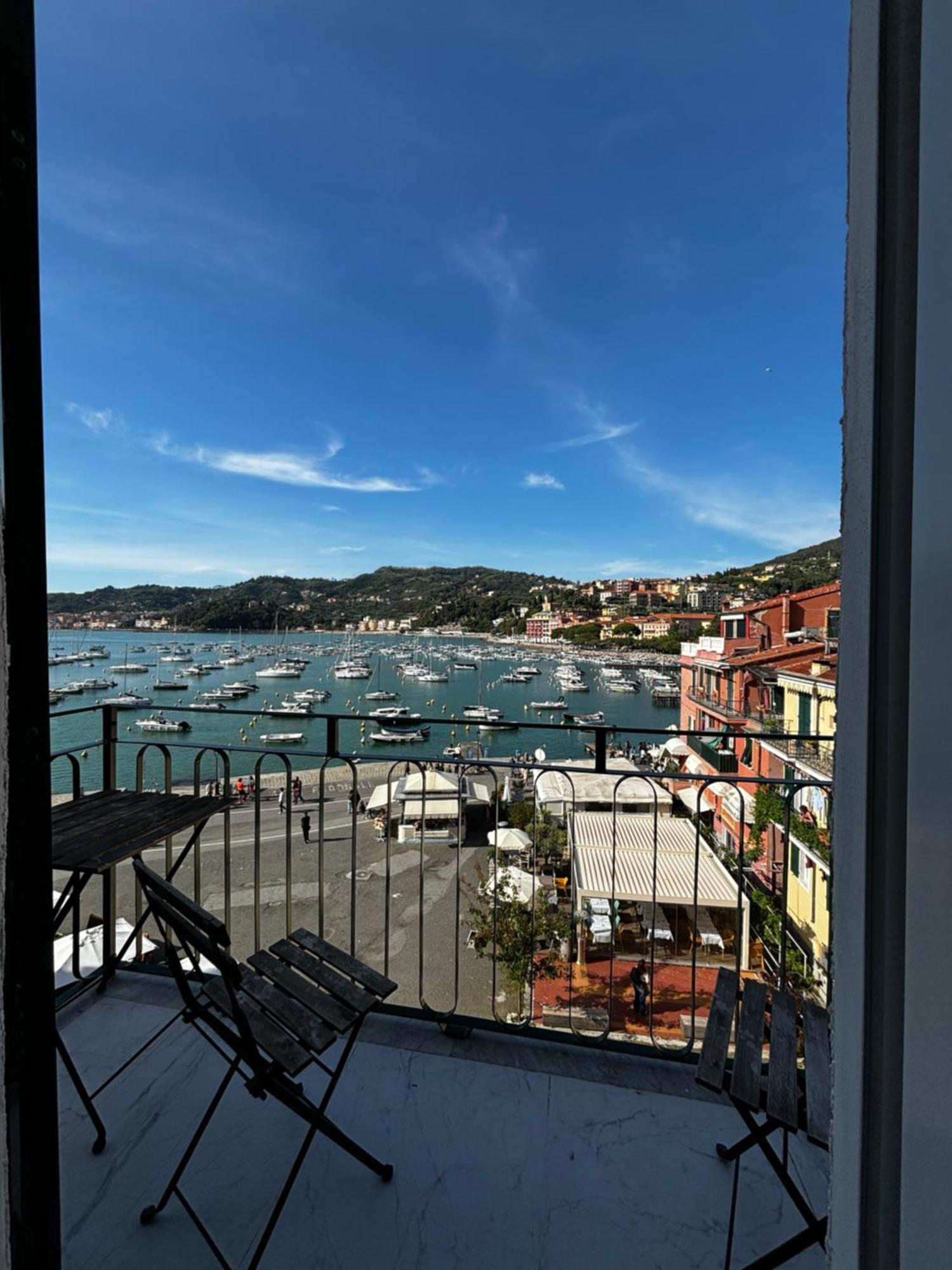 Suite Ventidue - Fronte Mare Lerici Kültér fotó